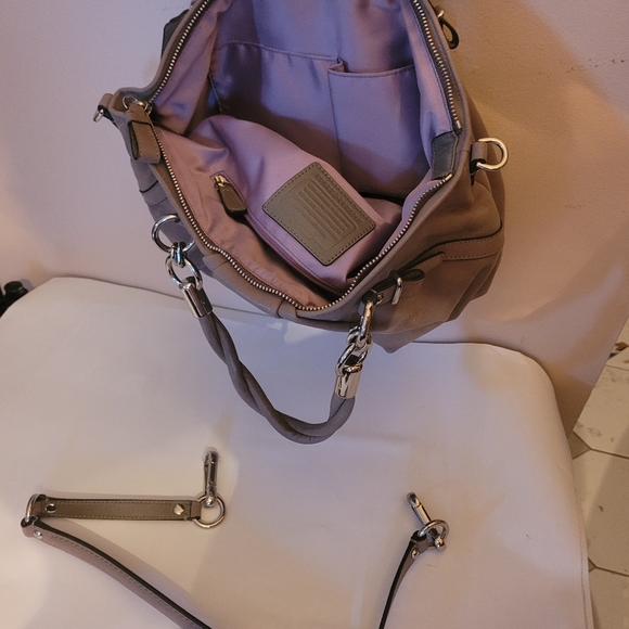 Luxury handbag, taupelavender exterior silky lavender interior. USED 2X ONLY - Picture 4 of 4